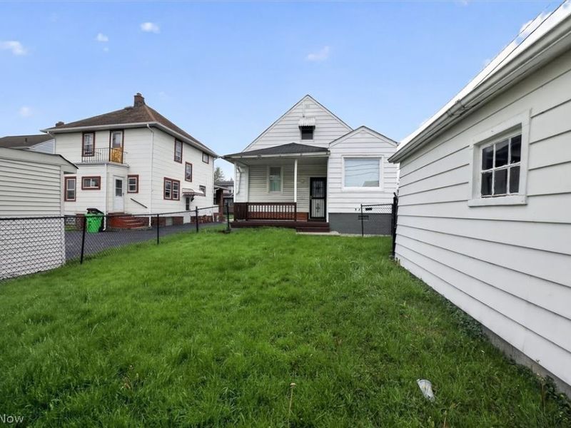 10721 Plymouth Avenue , Garfield Heights, OH 44125 Photo 25