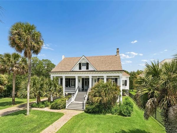 1815 LAKESHORE Drive, Mandeville, LA 70448