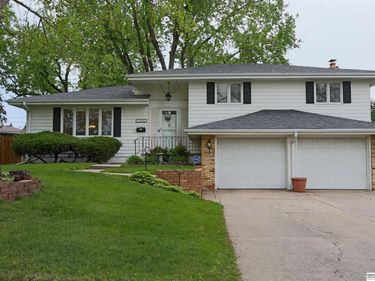 13510 Frances Street , Omaha, NE 68144