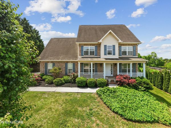 1117 Amber Glades Lane, Knoxville, TN 37922