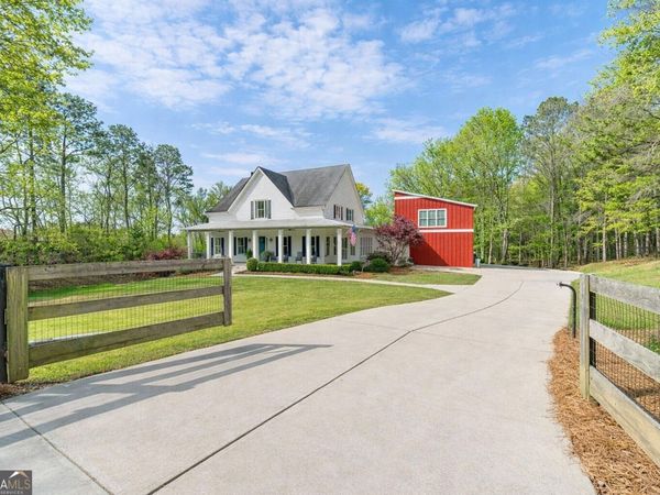 220 Audreys Way, Suwanee, GA 30024