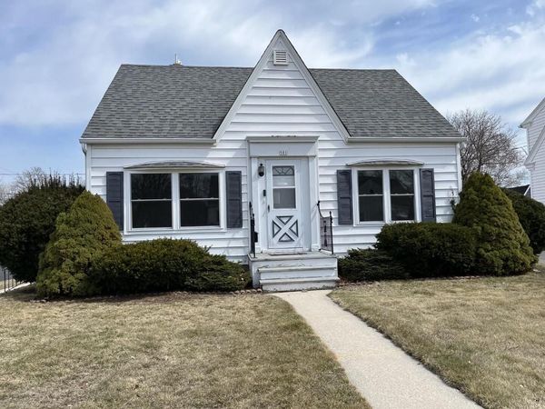 501 30th STREET, Manitowoc, WI 54220