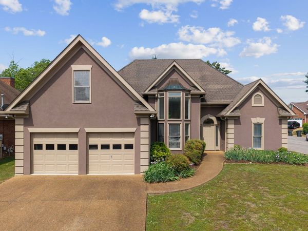 5034 Camelot Dr, Columbia, TN 38401