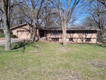 1919 Summit Drive , Saint Cloud, MN 56303