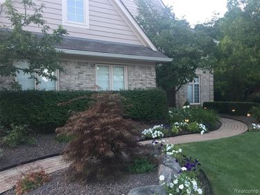 43054 Oxford Court, Novi, MI 48375