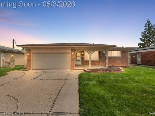 36446 Jeffrey Drive, Sterling Heights, MI 48310
