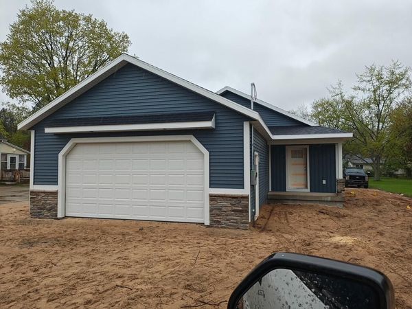 4655 Henry Street, Norton Shores, MI 49441