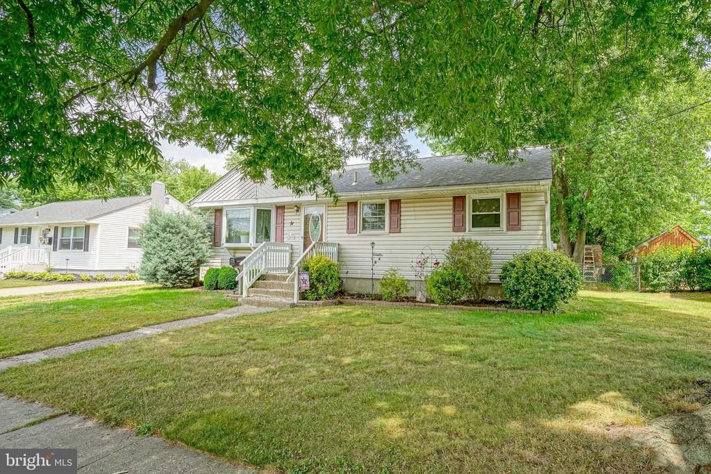 209 E Monroe Avenue , Magnolia, NJ 08049 Main Photo