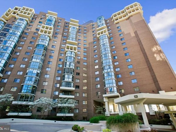 1600 N OAK STREET , Unit 1221, ARLINGTON, VA 22209