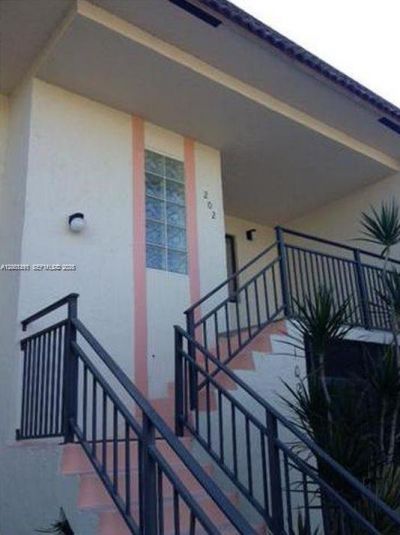 405 Lakeview Dr , Unit 202, Weston, FL 33326 Photo