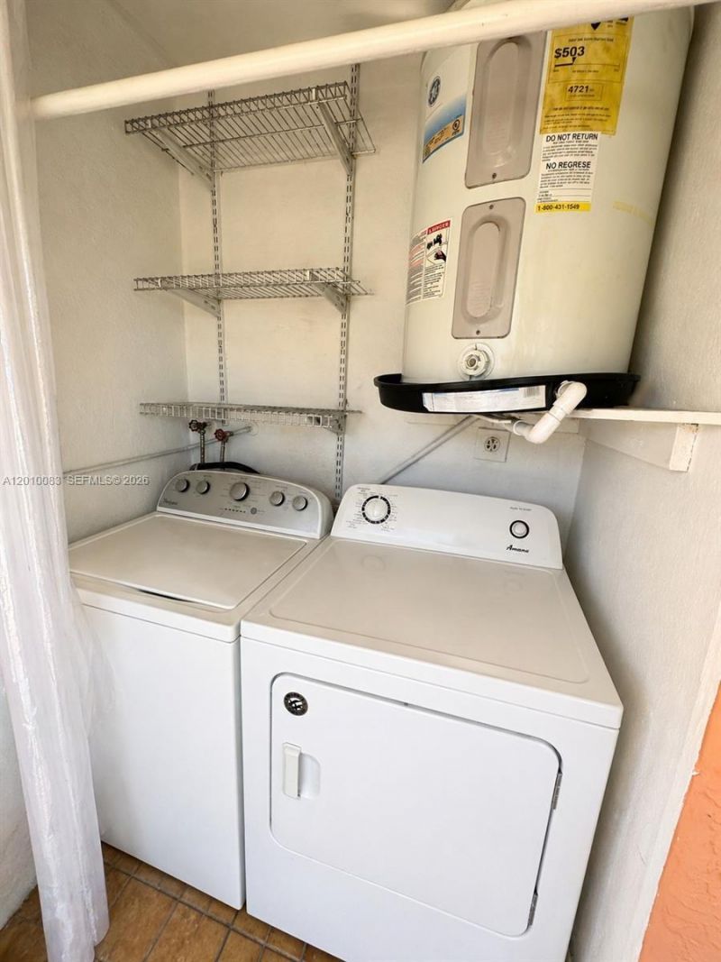 2260 W 53rd Pl , Unit 7, Hialeah, FL 33016 Photo