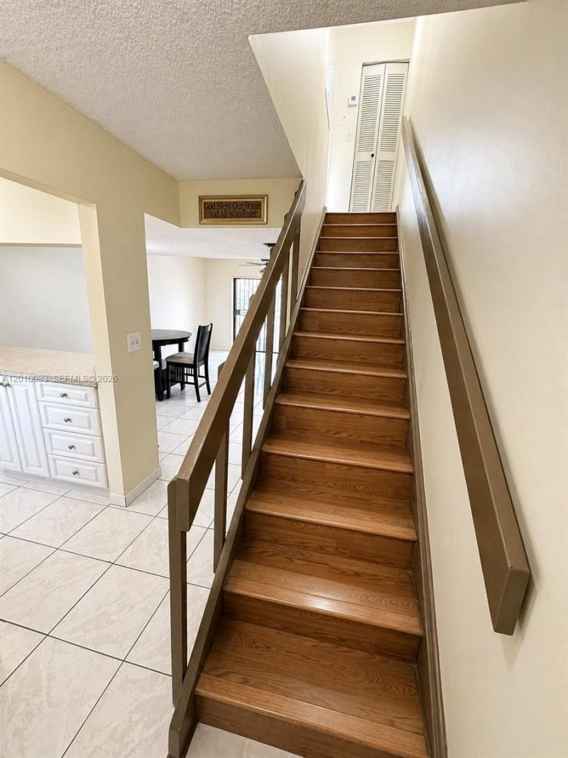 2260 W 53rd Pl , Unit 7, Hialeah, FL 33016 Photo