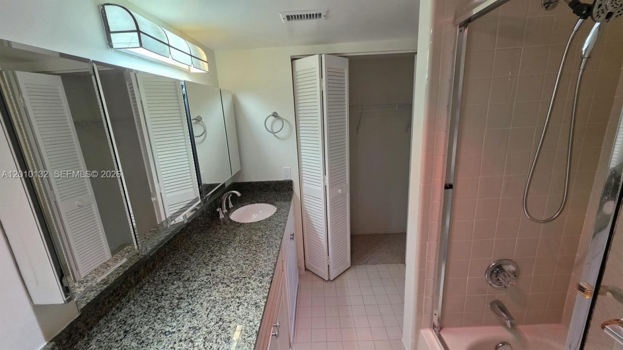 23305 N Barwood Ln N, Unit 207, Boca Raton, FL 33428 Photo