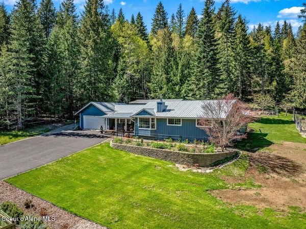 6364 Bottle Bay RD , Sagle, ID 83860