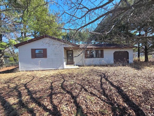 1567 Elizabeth Avenue, Rochester, IN 46975