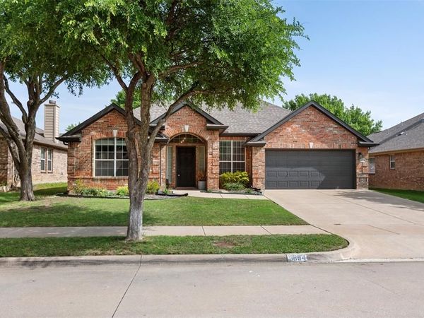 5804 Parkplace Drive, Denton, TX 76226