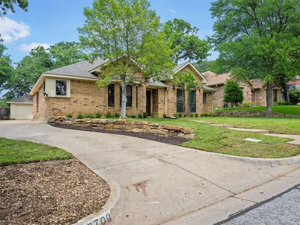 6709 Johns Court, Arlington, TX 76016