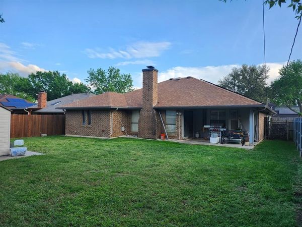 609 Betsy Ross Drive, Arlington, TX 76002