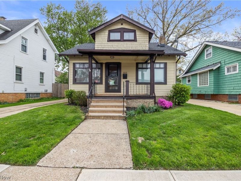 2212 Olive Avenue , Lakewood, OH 44107 Photo 1