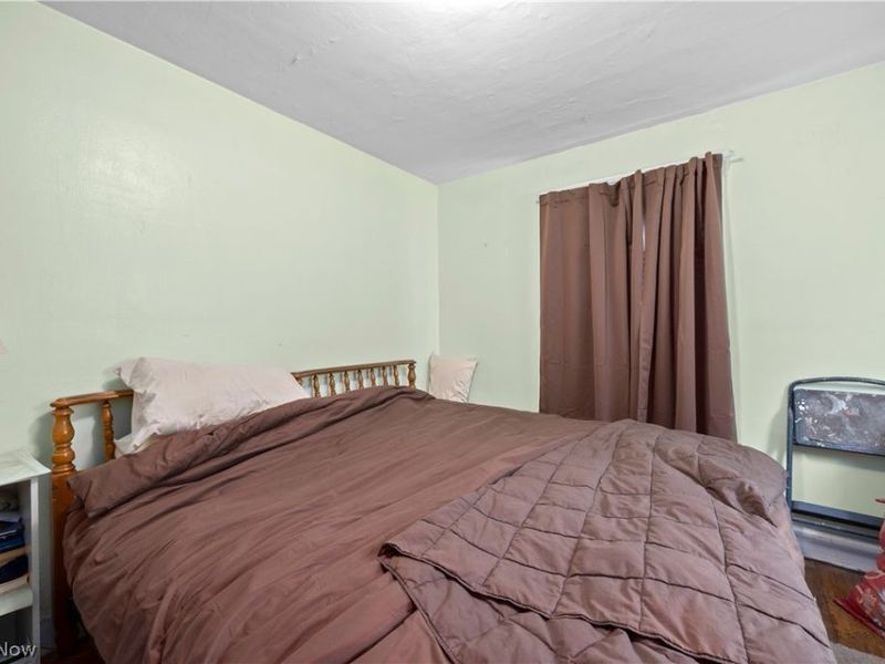 2212 Olive Avenue , Lakewood, OH 44107 Photo 17