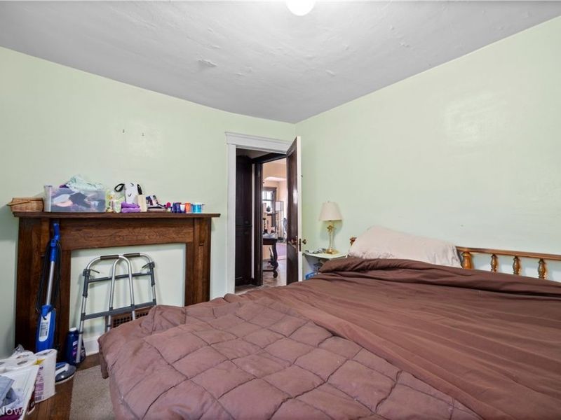 2212 Olive Avenue , Lakewood, OH 44107 Photo 18