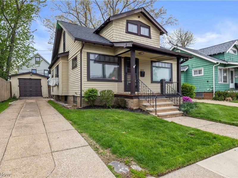 2212 Olive Avenue , Lakewood, OH 44107 Photo 2