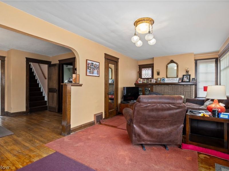 2212 Olive Avenue , Lakewood, OH 44107 Photo 8