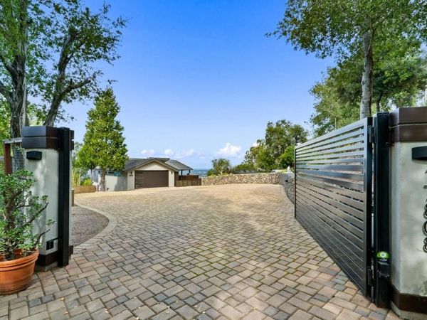 17808 Tourney Road, Los Gatos, CA 95030