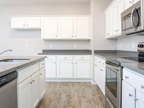 16013 N 65th Avenue, Glendale, AZ 85306