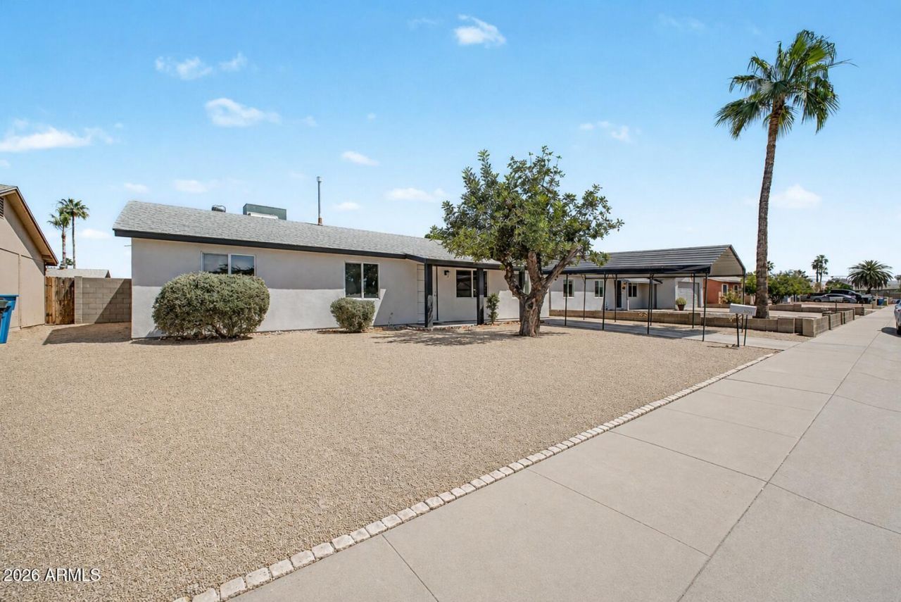 3908 E Capitan Dreyfus Avenue, Phoenix, AZ 85032 Main Photo