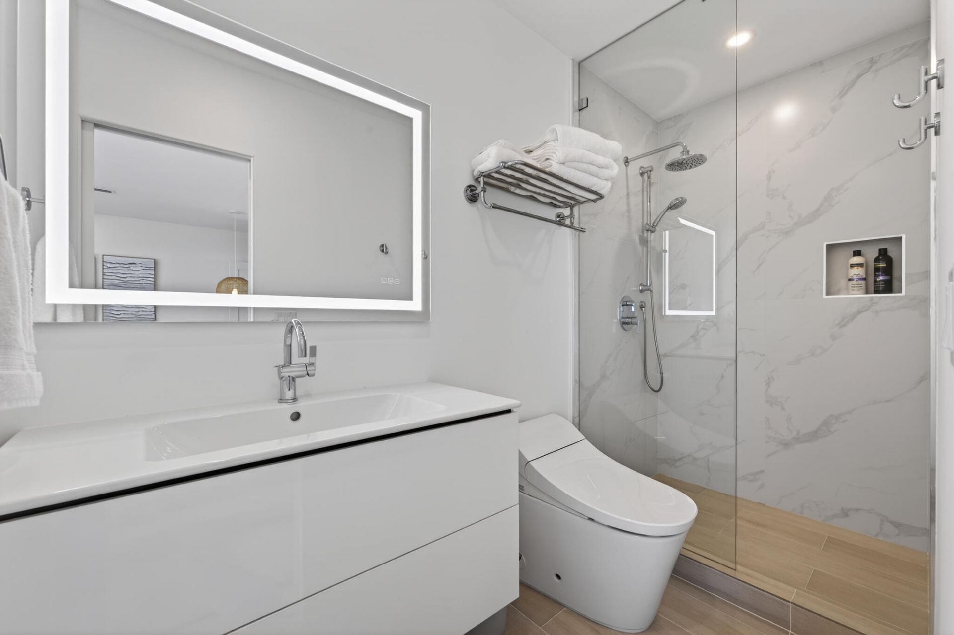 5720 Old Ocean Boulevard, Unit 5e, Ocean Ridge, FL 33435 Photo