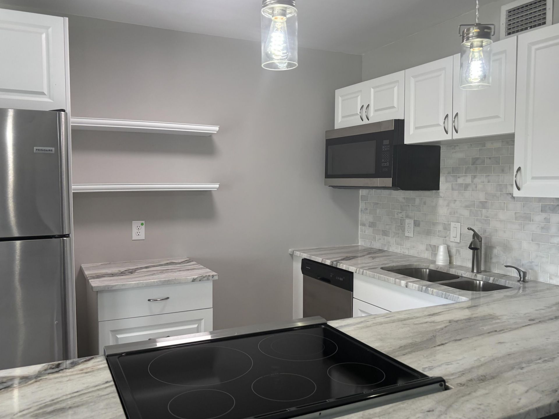 311 Chatham, Unit 311, West Palm Beach, FL 33417 Photo