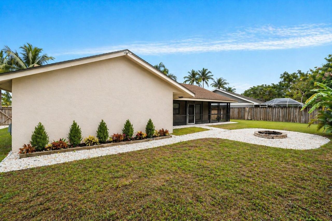 190 Parkwood Drive S, Royal Palm Beach, FL 33411 Photo