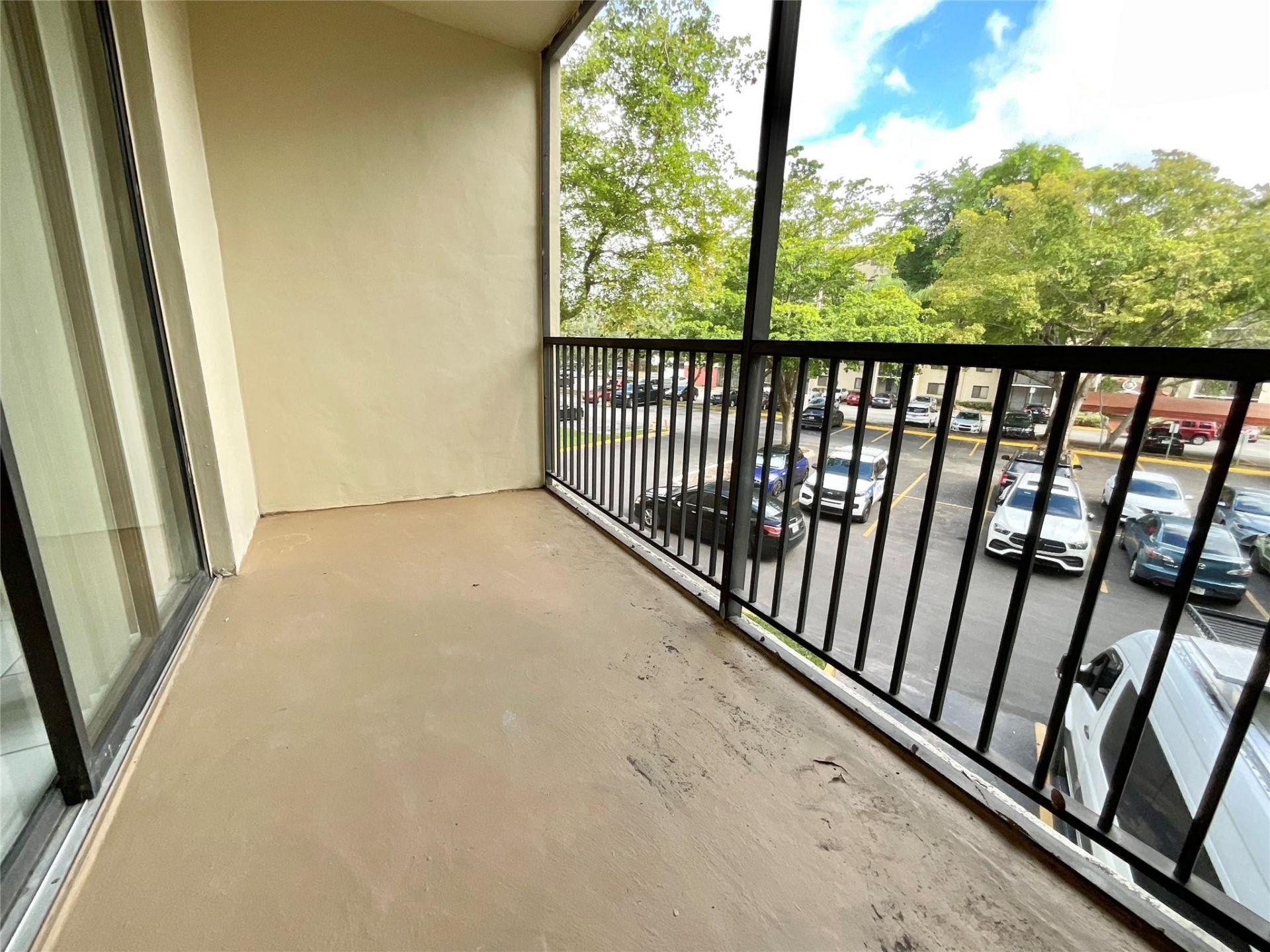 9517 Fontainebleau Boulevard, Unit 551-219, Miami, FL 33172 Photo
