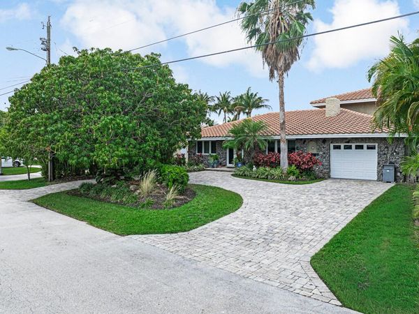 491 SE 16th Avenue E, Pompano Beach, FL 33060