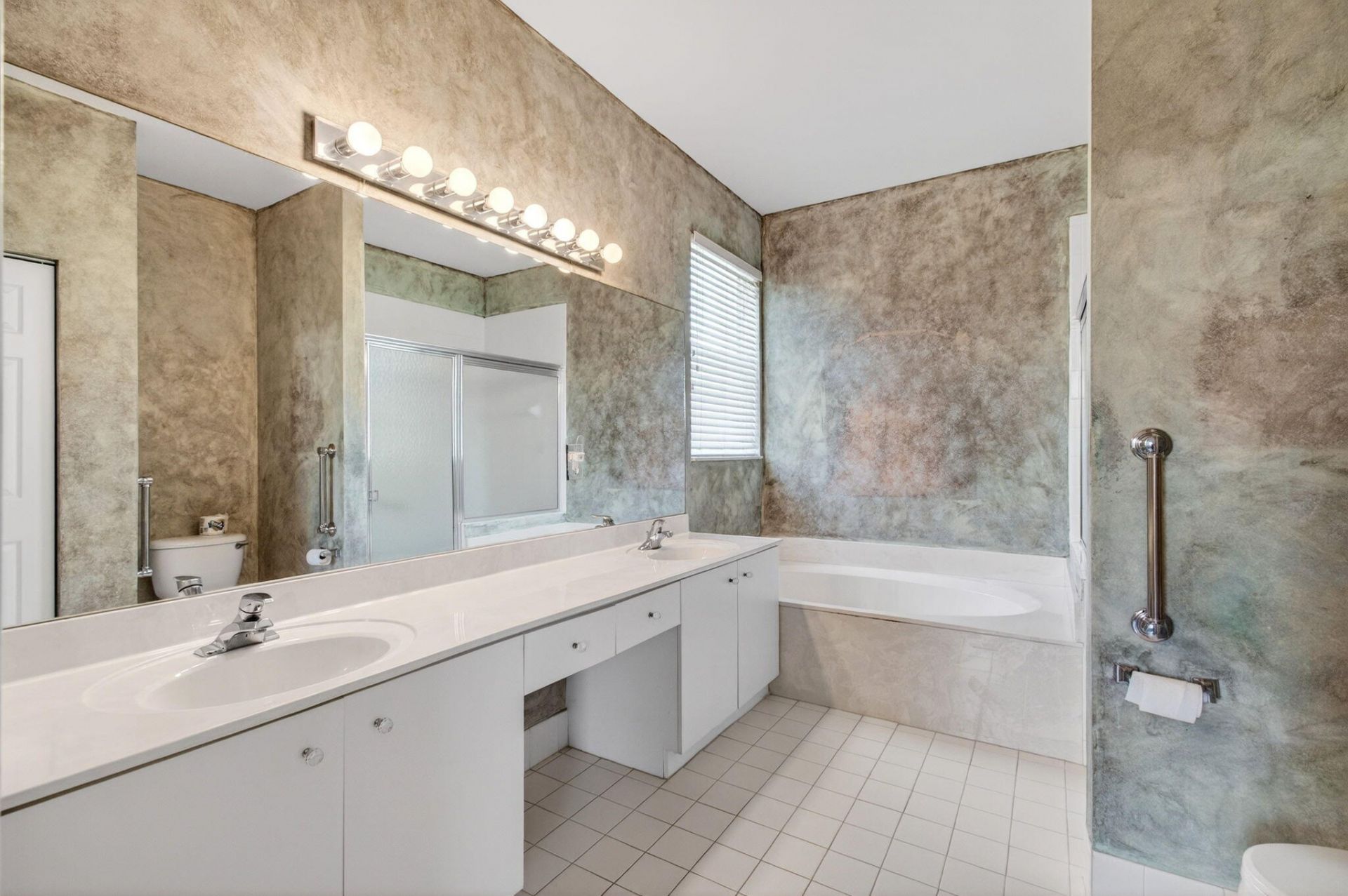 10641 Royal Caribbean Circle, Boynton Beach, FL 33437 Photo