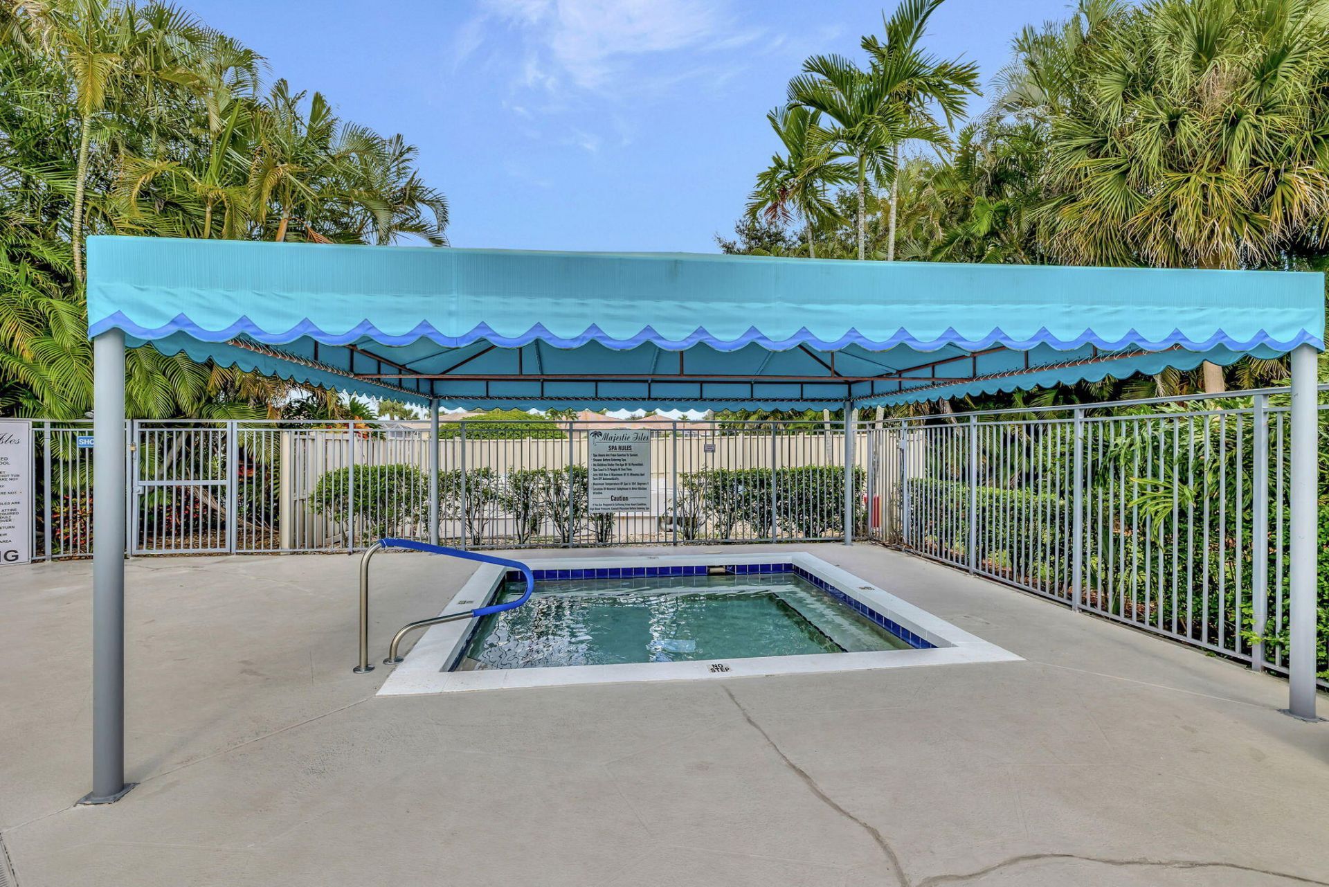 10641 Royal Caribbean Circle, Boynton Beach, FL 33437 Photo