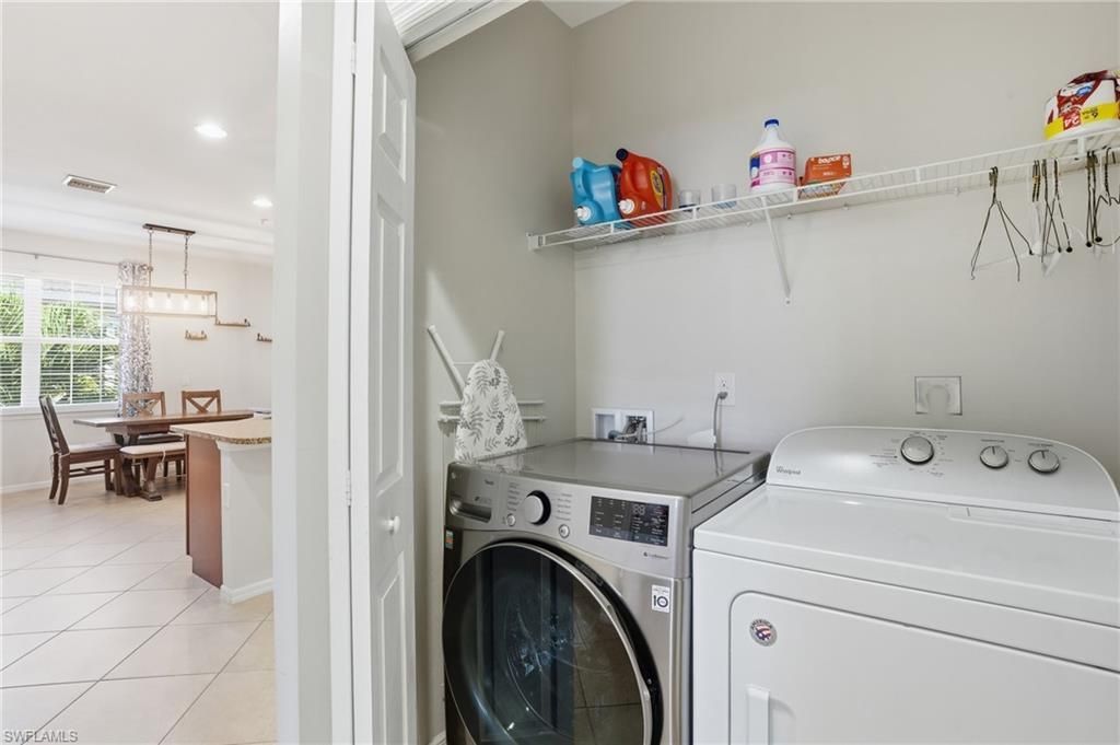 8515 Oakshade Cir, Unit 201, Fort Myers, FL 33919 Photo