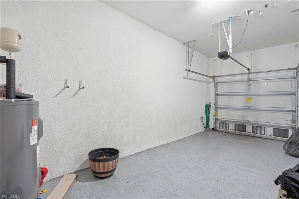 8515 Oakshade Cir, Unit 201, Fort Myers, FL 33919 Photo