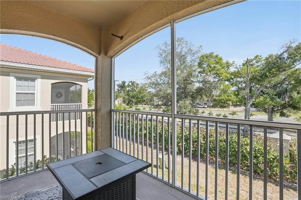 8515 Oakshade Cir, Unit 201, Fort Myers, FL 33919 Photo
