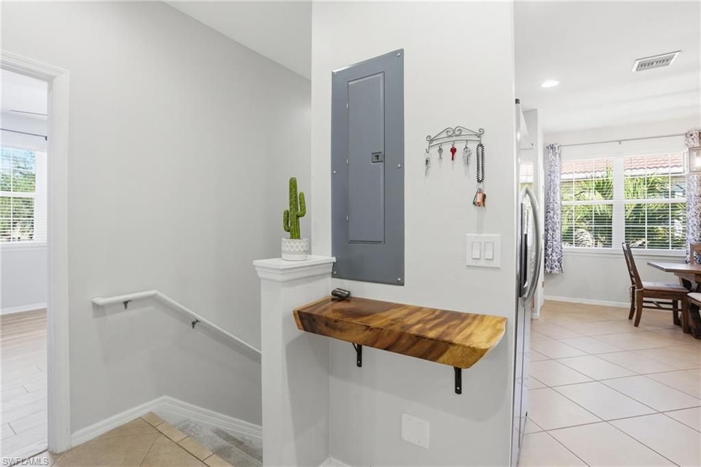 8515 Oakshade Cir, Unit 201, Fort Myers, FL 33919 Photo