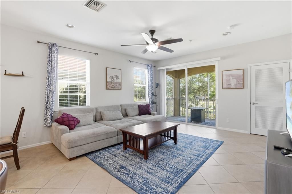 8515 Oakshade Cir, Unit 201, Fort Myers, FL 33919 Photo