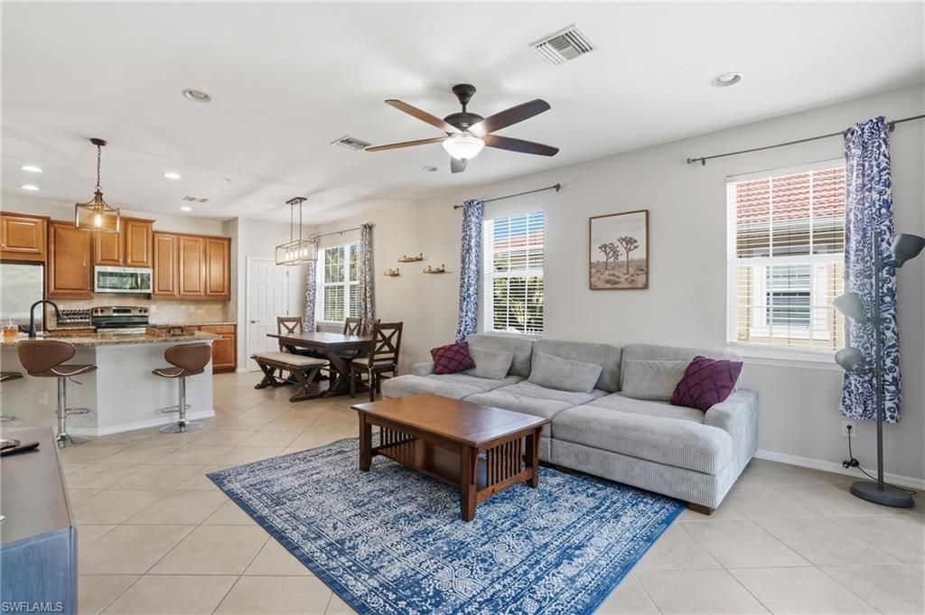 8515 Oakshade Cir, Unit 201, Fort Myers, FL 33919 Photo