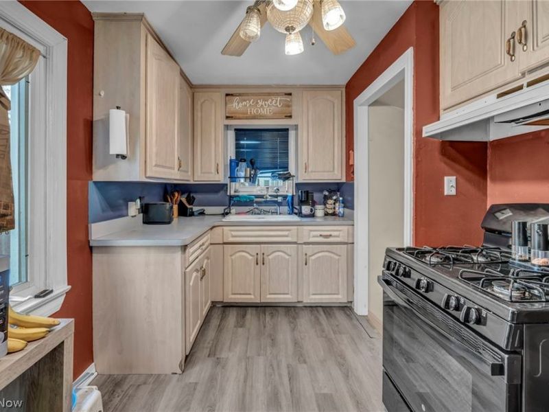 1403 Tuxedo Avenue, Parma, OH 44134 Photo 6