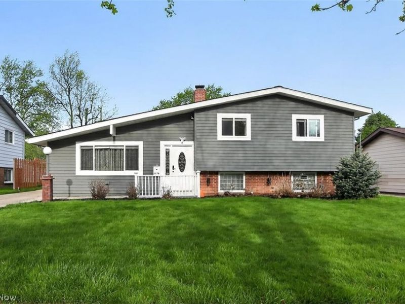 1178 Golden Gate Boulevard, Mayfield Heights, OH 44124 Photo 1