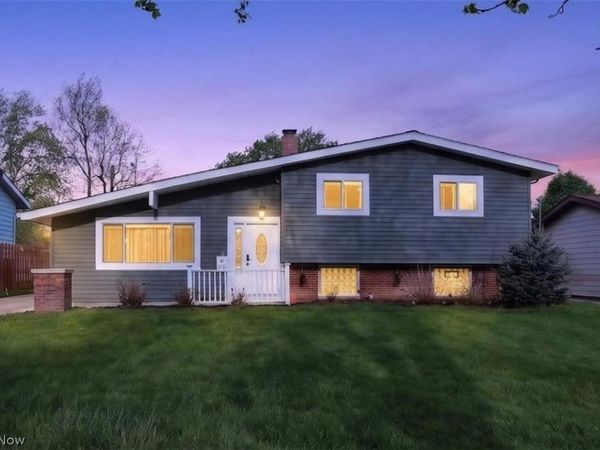 1178 Golden Gate Boulevard, Mayfield Heights, OH 44124