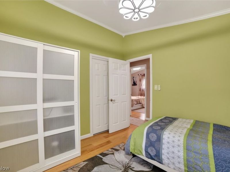 1178 Golden Gate Boulevard, Mayfield Heights, OH 44124 Photo 23