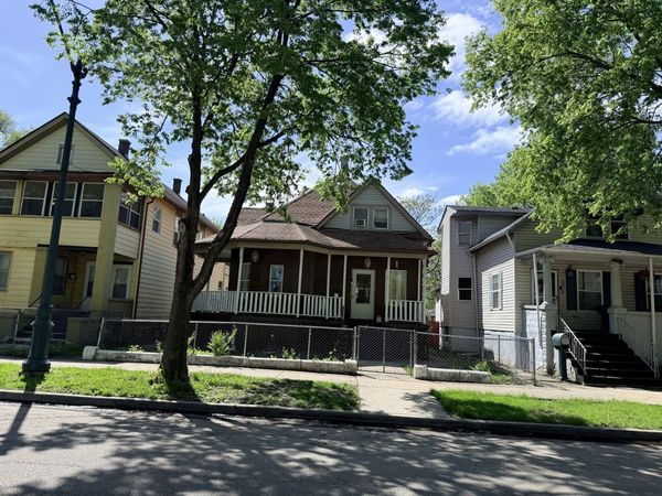 311 S Ottawa Street E, Joliet, IL 60436