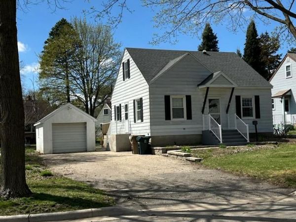 1426 Hooker AVENUE, Madison, WI 53704