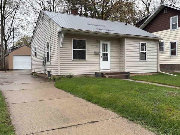 93 GARFIELD AVENUE, Clintonville, WI 54929